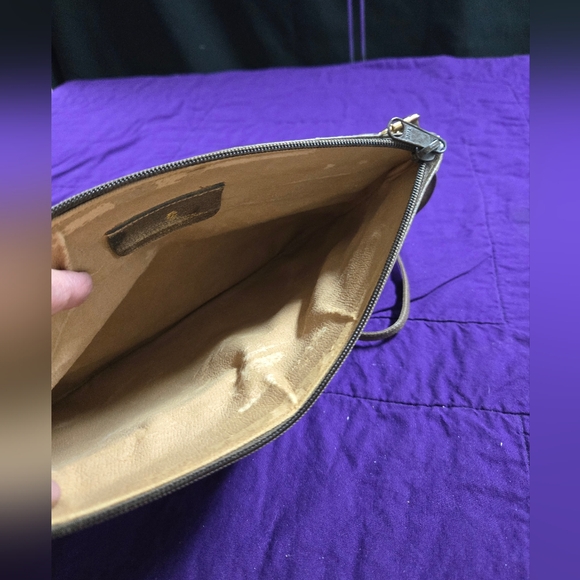 VINTAGE GUCCI MONOGRAM GG SUPREME SHERRY LINE CROSSBODY - Picture 4 of 8